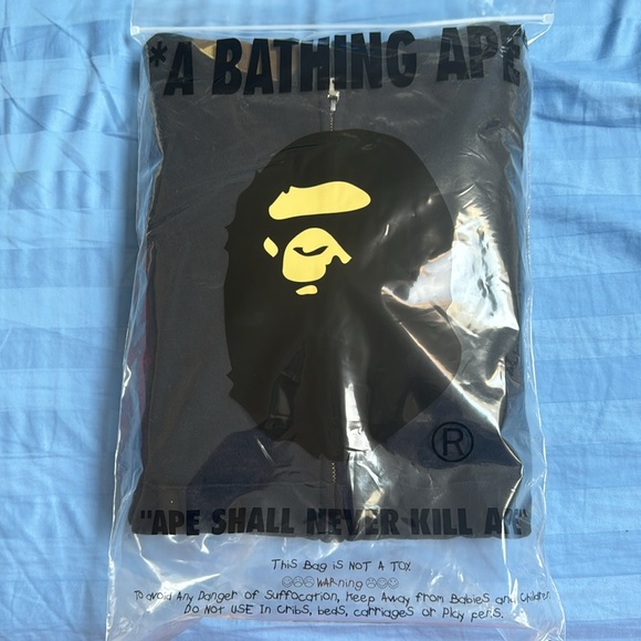 BAPE 1st Hoodie (Deadstock) Size XL and S, Black - Picture 2 of 7